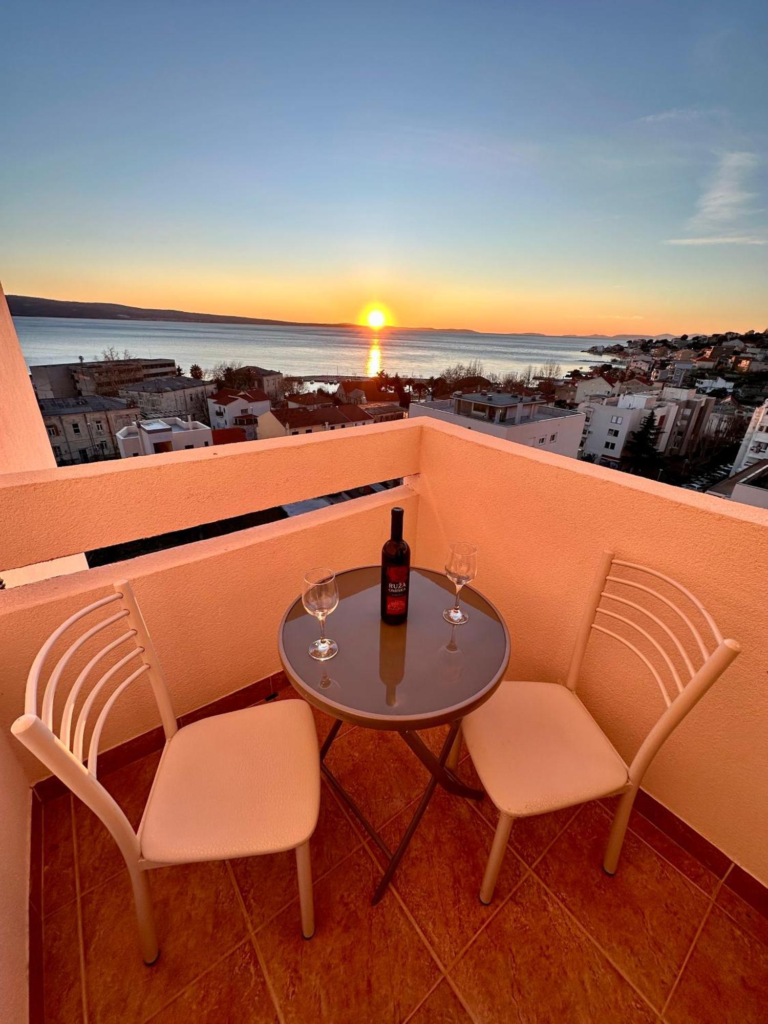 Summer Sky Gordana Apartment Dugi Rat Exterior foto